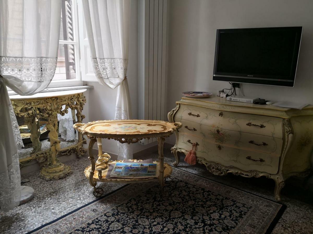 Felikshouse Lejlighed Rom Eksteriør billede